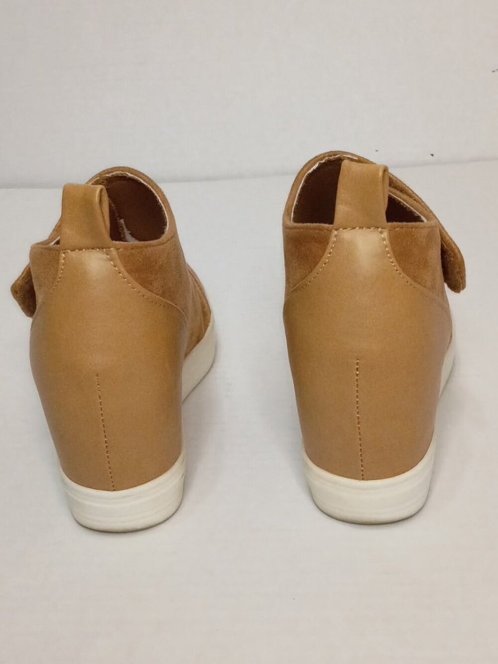 CCOCCI Penelope Tan Wedge Sneaker Booties Size Women's 6 - Picture 4 of 11